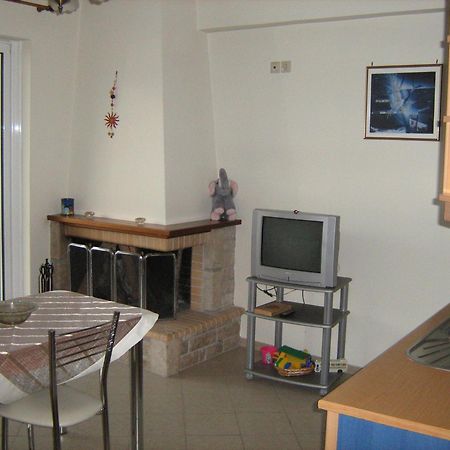 Ferienwohnung Filoxenia Levídhion Exterior foto