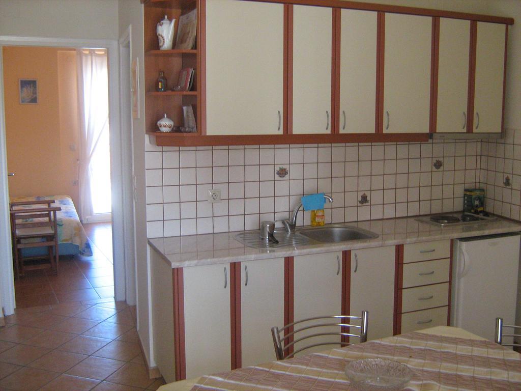 Ferienwohnung Filoxenia Levídhion Zimmer foto